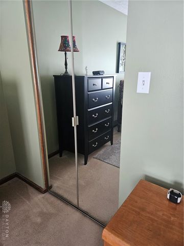 1060 Foxshire Place, Dayton, OH 45458