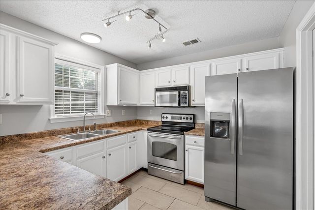 7033 S WYNNE RIDGE DR, Cordova, TN 38016