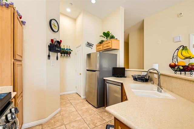 5536 Baccarat Avenue 101, Las Vegas, NV 89122