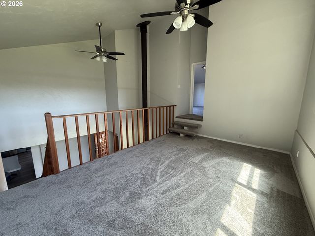 236 DE BARR Ave, Medford, OR 97501