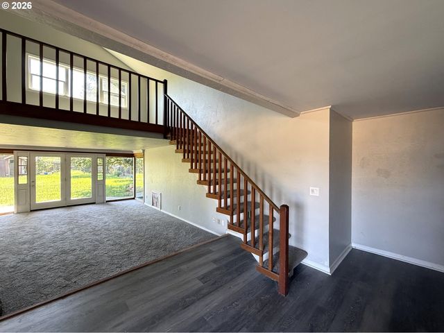 236 DE BARR Ave, Medford, OR 97501