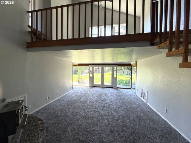 236 DE BARR Ave, Medford, OR 97501