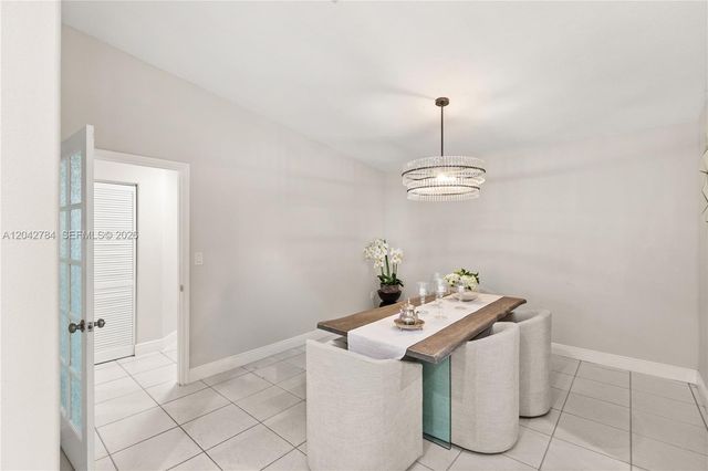 9840 NW 28th Terrace, Doral, FL 33172