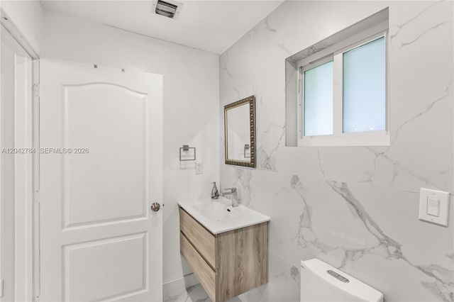 9840 NW 28th Terrace, Doral, FL 33172