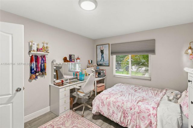 9840 NW 28th Terrace, Doral, FL 33172