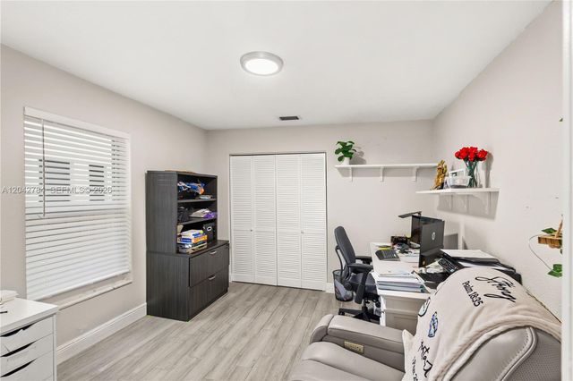 9840 NW 28th Terrace, Doral, FL 33172