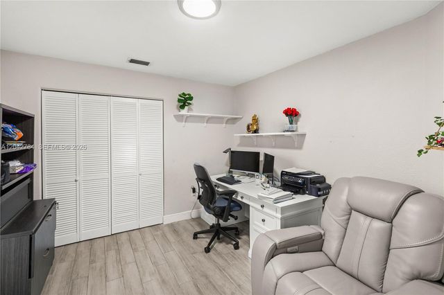 9840 NW 28th Terrace, Doral, FL 33172
