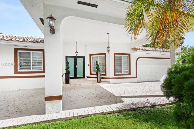 9840 NW 28th Terrace, Doral, FL 33172