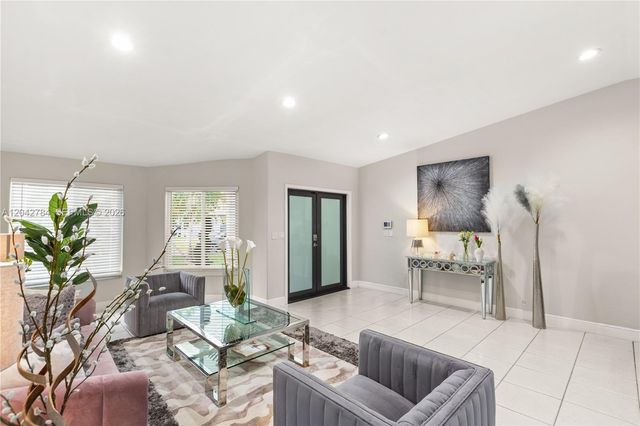 9840 NW 28th Terrace, Doral, FL 33172
