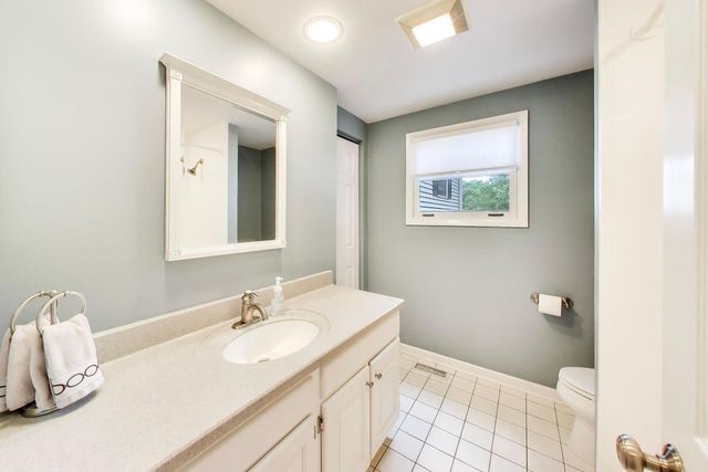 2006 N Elizabeth Drive, Arlington Heights, IL 60004