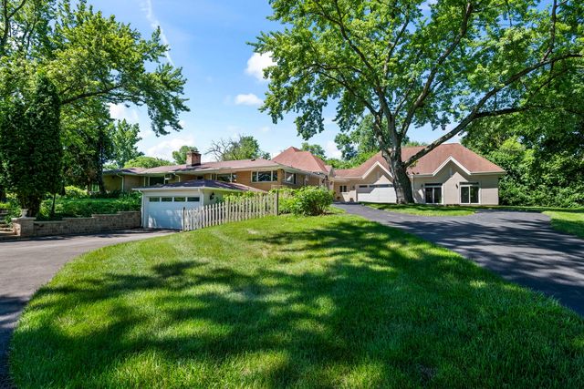 26347 W IL Route 22, Barrington, IL 60010