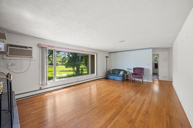 26347 W IL Route 22, Barrington, IL 60010