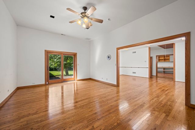 26347 W IL Route 22, Barrington, IL 60010