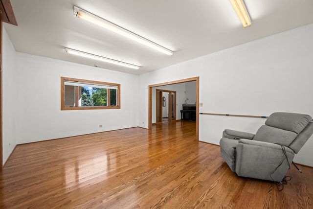 26347 W IL Route 22, Barrington, IL 60010