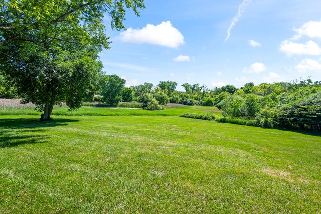 26347 W IL Route 22, Barrington, IL 60010