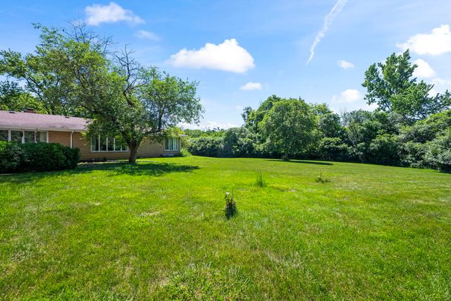 26347 W IL Route 22, Barrington, IL 60010