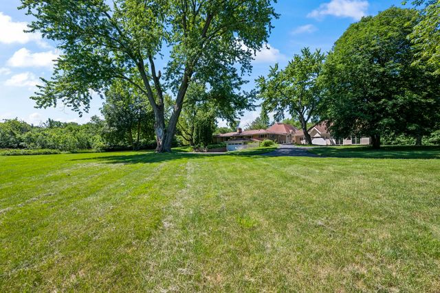 26347 W IL Route 22, Barrington, IL 60010