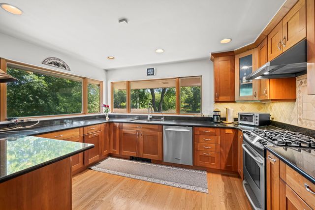 26347 W IL Route 22, Barrington, IL 60010