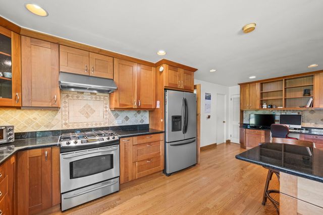 26347 W IL Route 22, Barrington, IL 60010