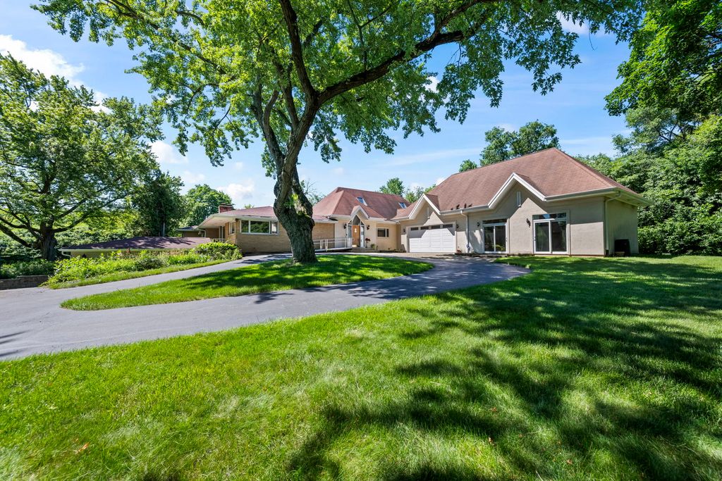 26347 W IL Route 22, Barrington, IL 60010