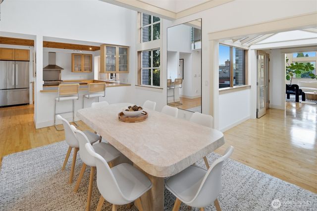 8770 Sand Point Way NE, Seattle, WA 98115