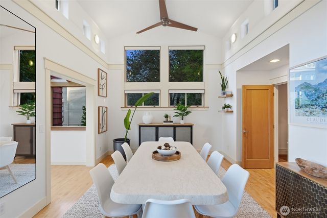 8770 Sand Point Way NE, Seattle, WA 98115