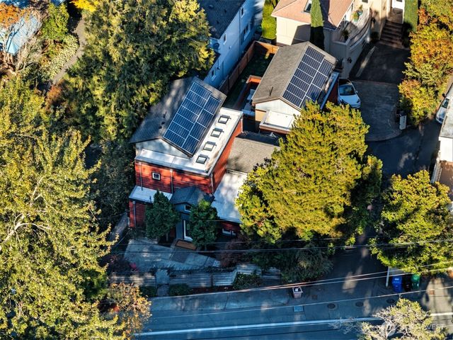 8770 Sand Point Way NE, Seattle, WA 98115
