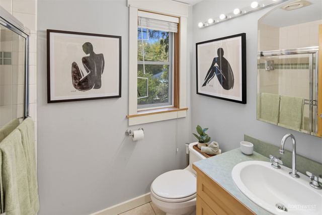 8770 Sand Point Way NE, Seattle, WA 98115