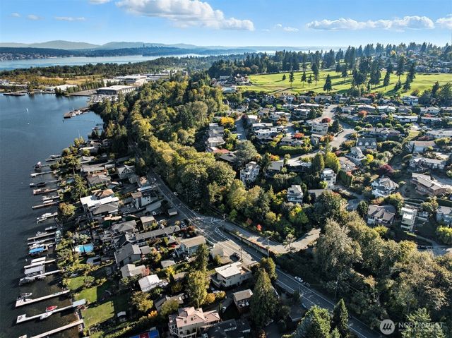 8770 Sand Point Way NE, Seattle, WA 98115
