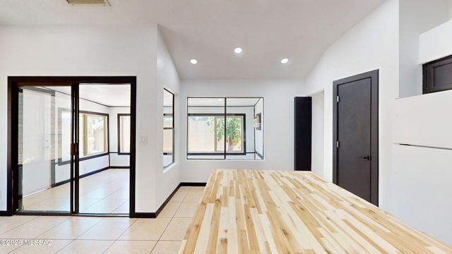 7249 S Dooley Drive, Tucson, AZ 85746