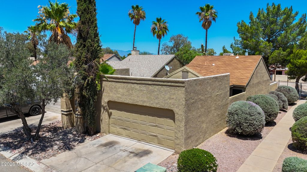 7249 S Dooley Drive, Tucson, AZ 85746