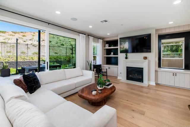 998 Woodhaven Road, San Marcos, CA 92069