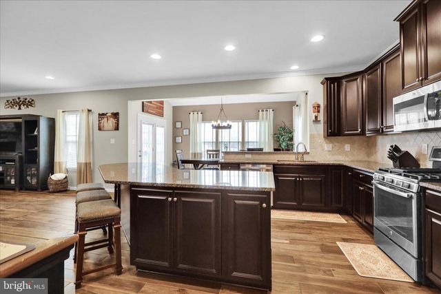 30 HUNTSVILLE DR, Gilbertsville, PA 19525