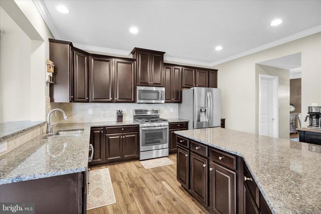 30 HUNTSVILLE DR, Gilbertsville, PA 19525