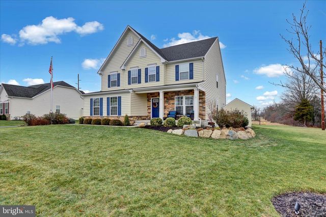 30 HUNTSVILLE DR, Gilbertsville, PA 19525