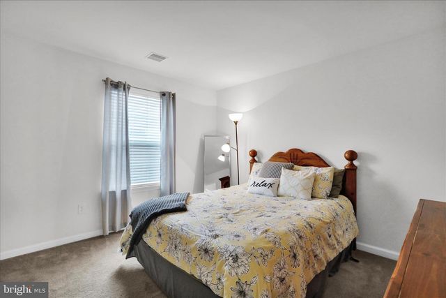 30 HUNTSVILLE DR, Gilbertsville, PA 19525