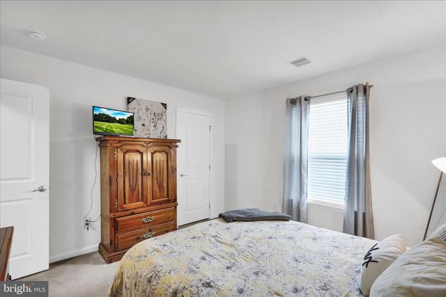 30 HUNTSVILLE DR, Gilbertsville, PA 19525