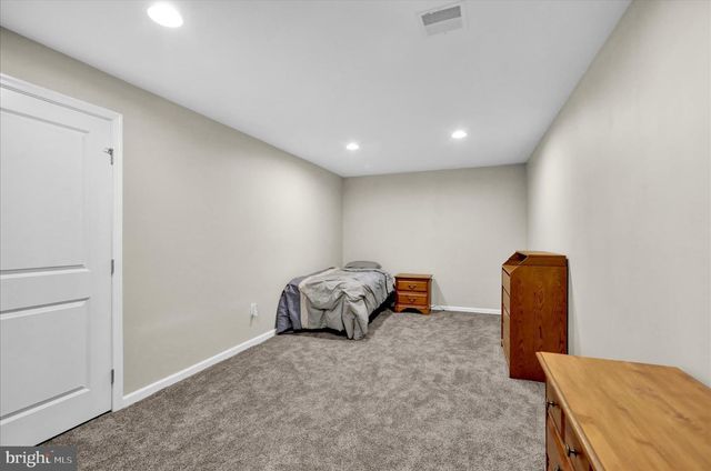 30 HUNTSVILLE DR, Gilbertsville, PA 19525