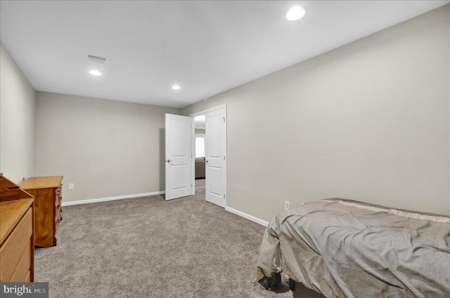 30 HUNTSVILLE DR, Gilbertsville, PA 19525