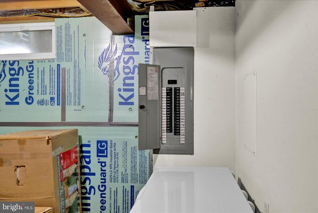 30 HUNTSVILLE DR, Gilbertsville, PA 19525