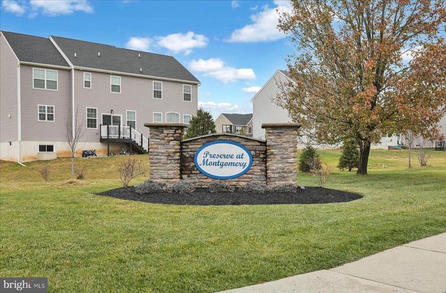 30 HUNTSVILLE DR, Gilbertsville, PA 19525