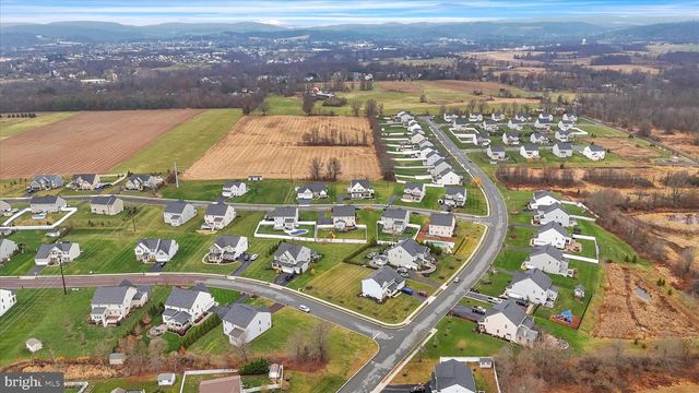 30 HUNTSVILLE DR, Gilbertsville, PA 19525