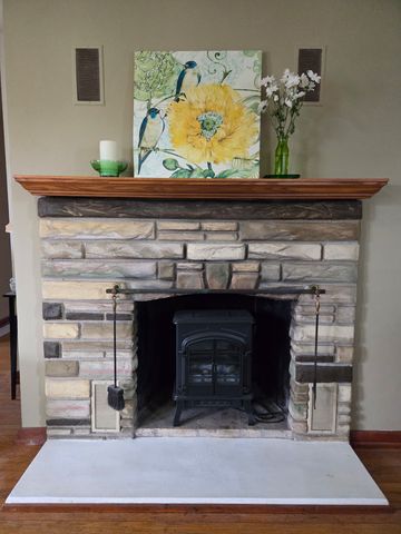 121 W 11th Street S, Newton, IA 50208