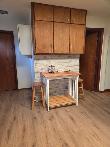 121 W 11th Street S, Newton, IA 50208