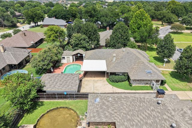 137 Brushy Mound Road, Burleson, TX 76028