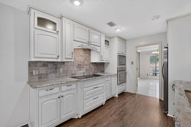 137 Brushy Mound Road, Burleson, TX 76028