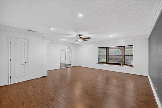 137 Brushy Mound Road, Burleson, TX 76028