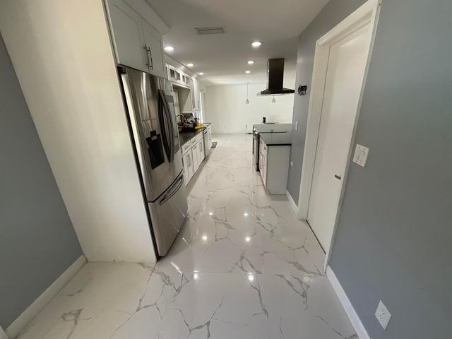 3205 NW 87th Avenue, Coral Springs, FL 33065