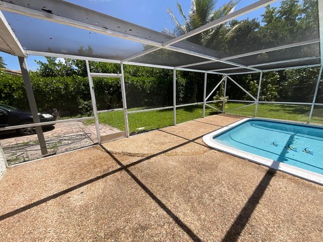 3205 NW 87th Avenue, Coral Springs, FL 33065
