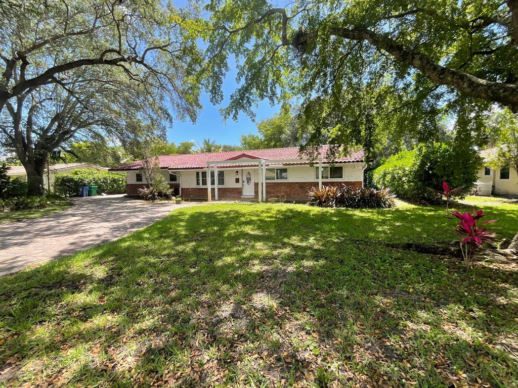 3205 NW 87th Avenue, Coral Springs, FL 33065